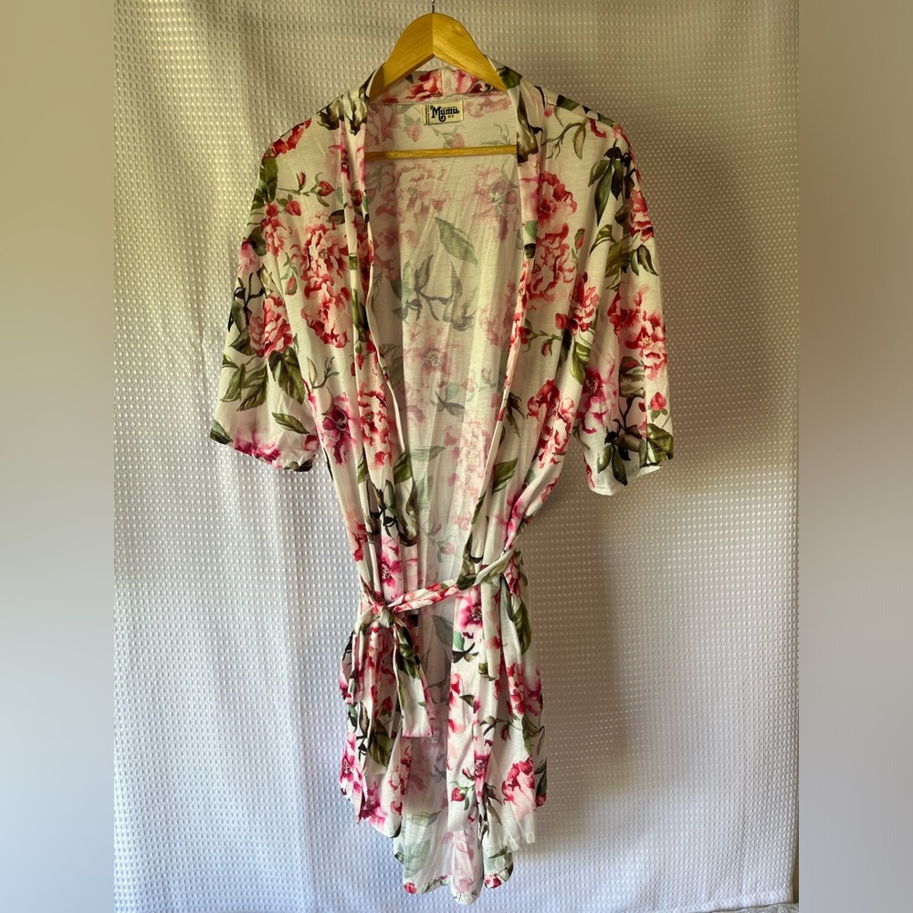 Show Me Your MuMu Brie Robe, one size floral robe for home or pool/beach - Picture 12 of 16